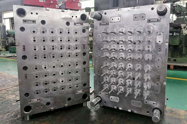 Injection-Mold-3